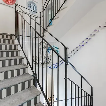 Quantum 6 Proton Apartment Milan